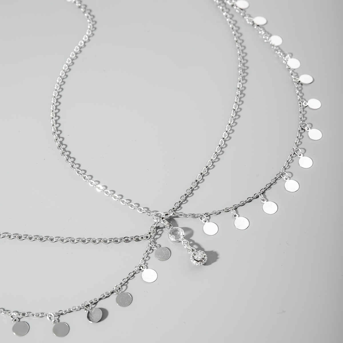 Elegant Metal Round Disc Tassel Head Chain